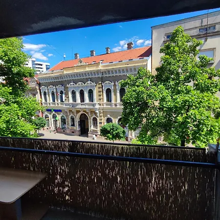 Lägenhet Casa Urbana Novi Sad